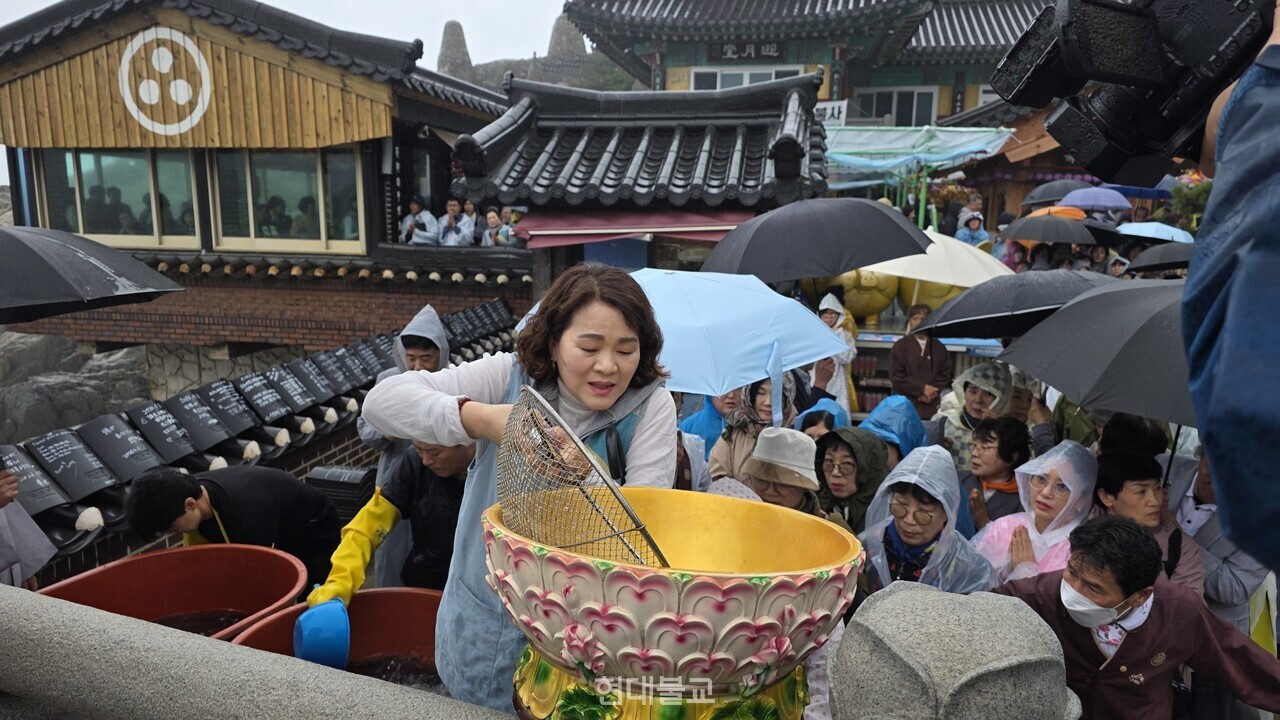 ��� �ǽĿ� �����ϴ� ����.&nbsp;������ ��19�������� ȭ���簡 4�� 4�� �λ� �ص���û翡�� �������� �յ� �����ȸ�� �����ߴ�.