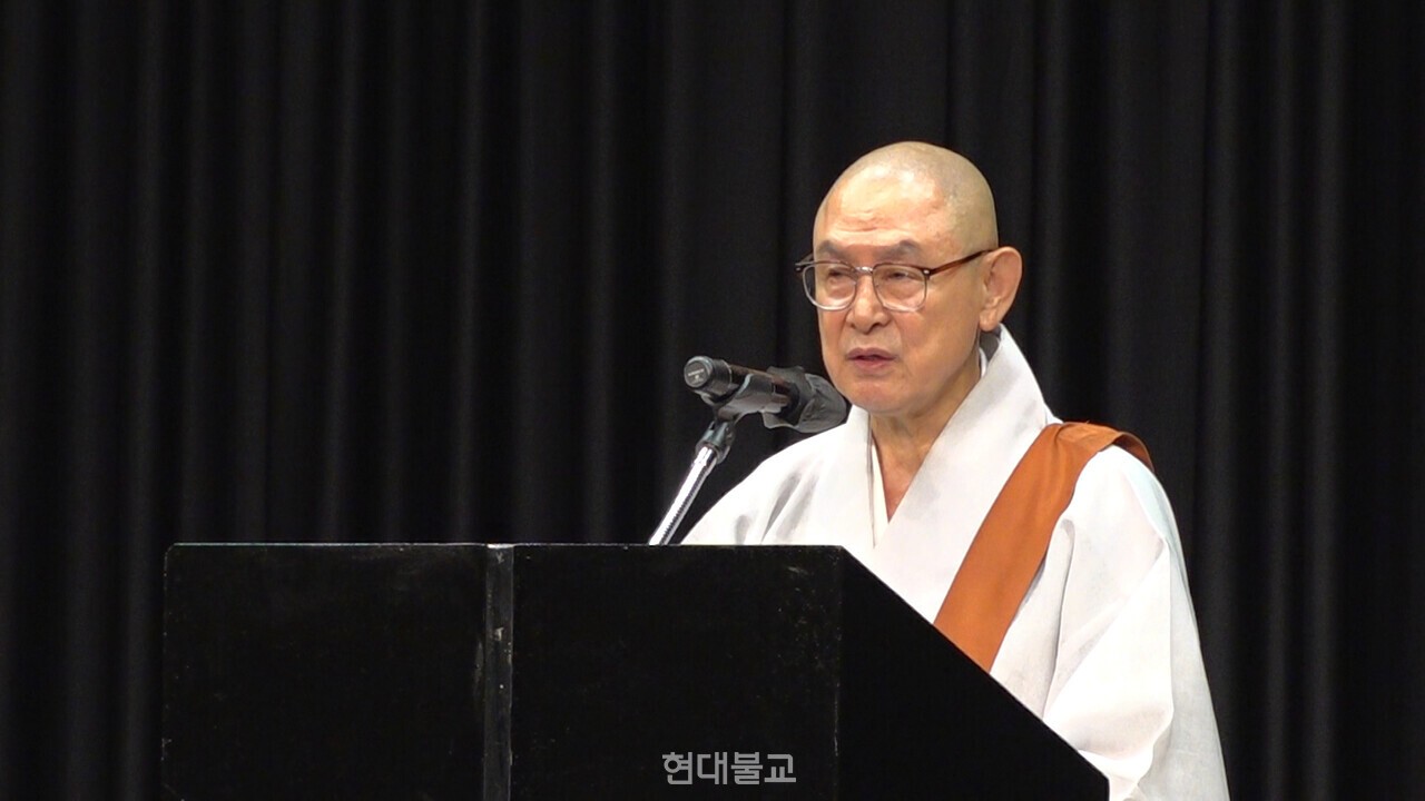 �ݷ��縦 �ϴ� �����Ѹ� ����� ���� ���� ������.