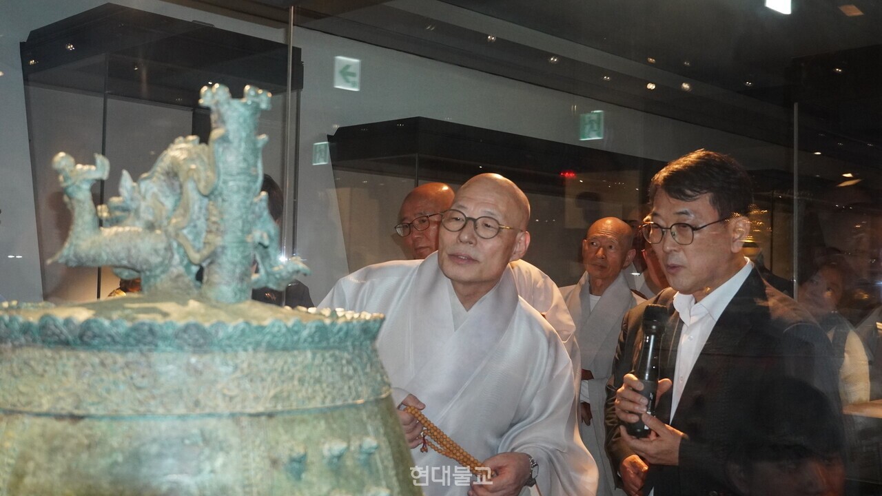 ������ �ѹ����� ���� ������ ����õ �� ��ȭ��û���� ������ ������ ���ø� �����ϰ� �ִ�.