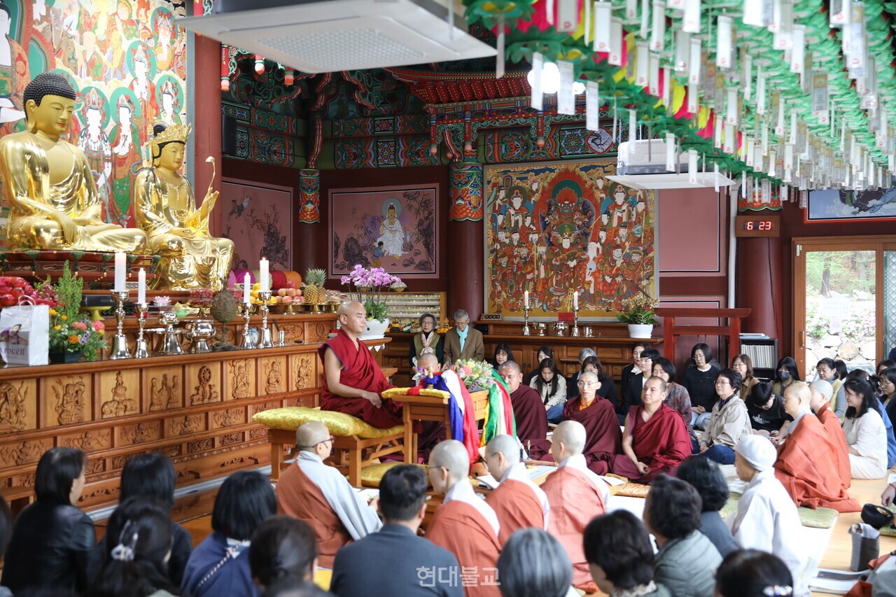 ���� �����簡 4�� 22�� �������� ���� ������ ����� �ֱԸ� ����ü�� ��û�� ����� ��â ��� ���Ϲ���� �簡���� ������ ����ħ���� ������ Ư�� ��ȸ�� �����ߴ�.