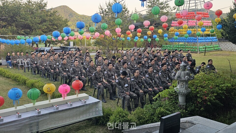 점등식에 동참한 35사단 장병들