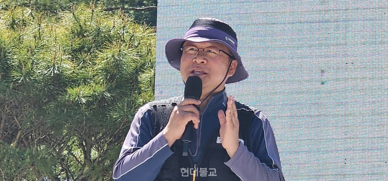 강원대학교 최재석 교수의 ‘오대천 열목어 개체수 증가에 대한 경과보고'.