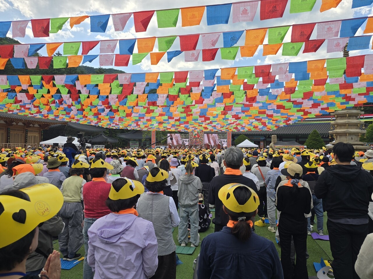 금강경봉찬기도회 수계법회에는 현장과 오프라인을 통해 5000여 불자가 동참했다.