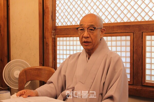 선일 스님.