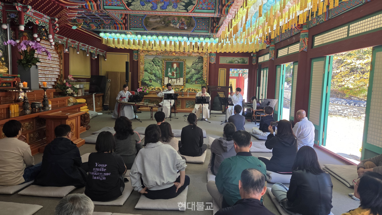 정선 정암사는 10월 10일 ‘2026 정암사 인문학 콘서트 삼소사계-가을’을 개최했다.&nbsp;