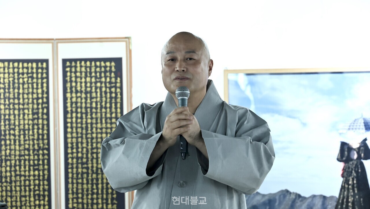 신원사 주지 성관 스님.