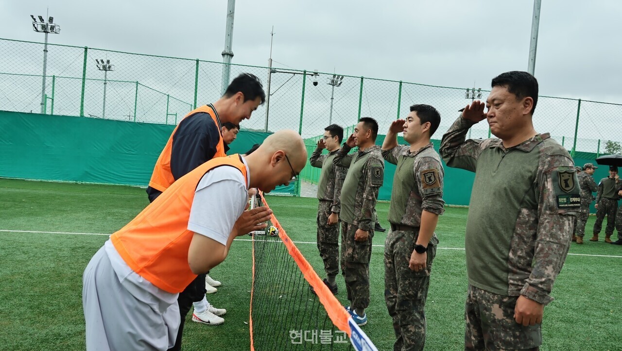 당진 영랑사와 당진성당은 10월 18일 영랑사 족구장에서 제3회 ‘한마음 친선 족구대회’를 개최했다. 올해는 군과 경찰, 소방 등 주요 공공기관도 함께했다.