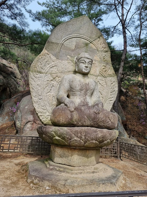[불국토 경주 남산에 오르다] 10. 삼릉계 석조여래좌상