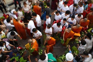 태국 시민사회, 불교계 쇄신 요구