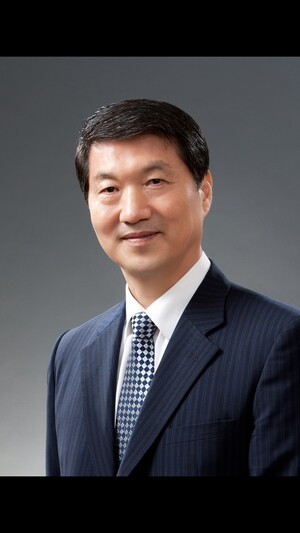 진흥원, 조계종 군종특별교구에 7000만원 전달